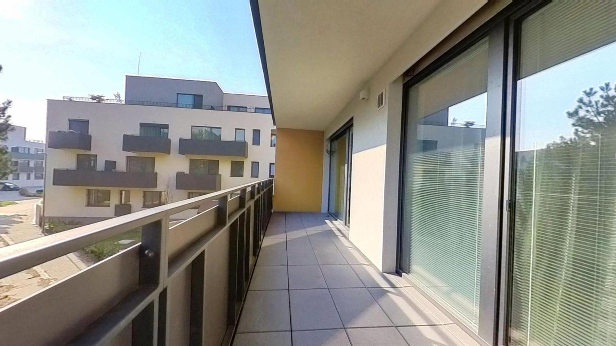 Air-Conditioned 2 Room Apartment, With Terrace, Rovinka 203 Экстерьер фото