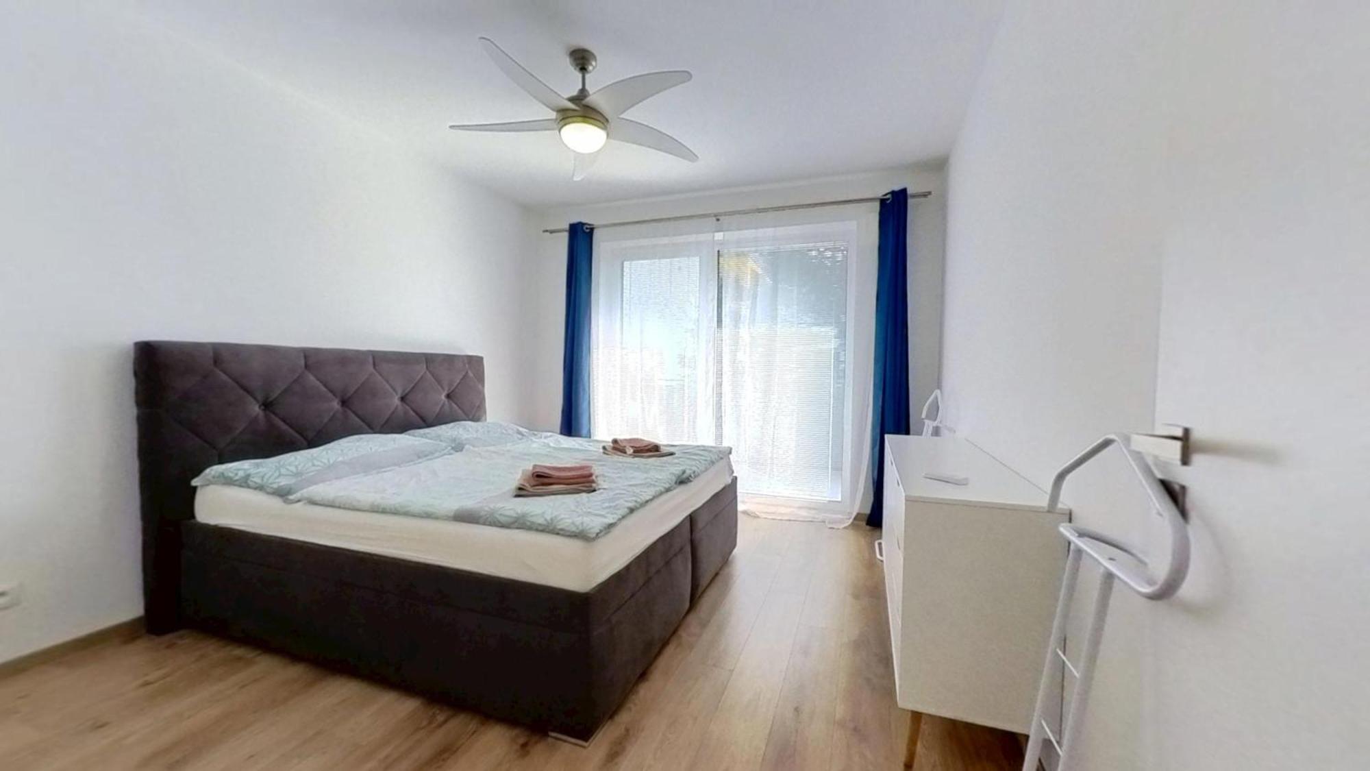 Air-Conditioned 2 Room Apartment, With Terrace, Rovinka 203 Экстерьер фото